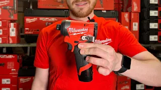 Обзор на аккумуляторный импульсный винтовёрт от Milwaukee M12 FID2 + сравнение с винтовёртом FID🔥