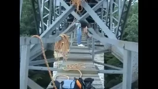 30m Sprung von der Zeilerbrücke