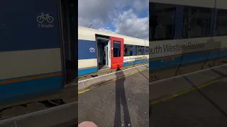 SWR Class 444 Doors Closing