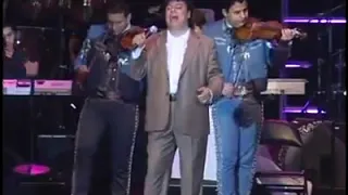 Así fue Juan Gabriel en concierto sin sonido