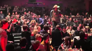 Bring Me The Horizon Trash Coldplay's Table at NME Awards 2016