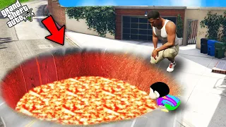 GTA 5 : Franklin Found A Big Lava Hole Outside Franklin House In GTA 5 ! (GTA 5 Mods)