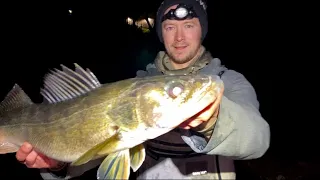 WINTER WALLEYE FISHING: Creek Mouths and Coal Barges (Western Pennsylvania Rivers)