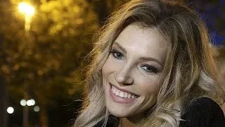 Banned Eurovision singer returns to Crimea