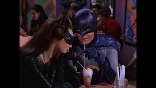 Batman and Catwoman share a milkshake ( spanish subtitles )