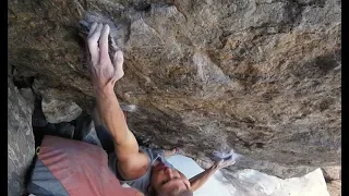 FrictionLabs Pro Daniel Woods takes down Day Tripper, V12 in RMNP!