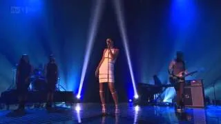 Rihanna Stay/We Found Love Live (X Factor Uk 2012) Subtitulado español-ingles