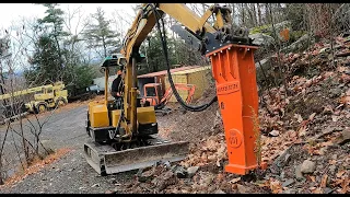 New excavator hammer