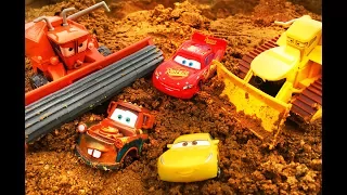 Cars 3 Disney Pixar Lightning McQueen Frank and Chui Cartoon for Kids