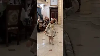 Yulduz Usmonova muhabbat Shaxrizoda dancer