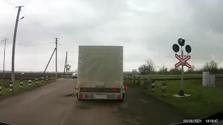 Таврийск. Северо -Крымсий канал, ремонт моста.Обьезд через Коробки.