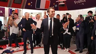 Ce geste des Fans de L'équipe de France a CHOQUÉ Emmanuel Macron