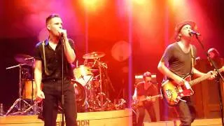 Brandon Flowers & Fran Healy - Side (Travis Cover) @ Capitol, Offenbach