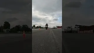 POV: Du bist ein Hütchen bei der Motorradprüfung #shorts