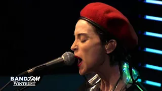 St. Vincent - Los Ageless (Wintrust Band Jam) [Live In The Lounge]
