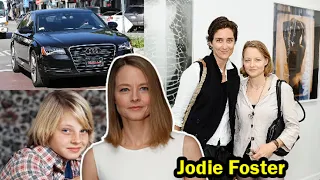 Jodie Foster || 15 Things You Need To Know About Jodie Foster