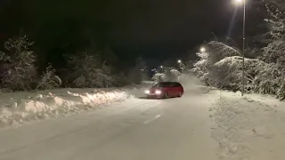 BMW E39 525i snow drift