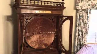 27" Regina Music Box playing Adeste Fideles (O Come All Ye Faithful).