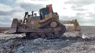 Caterpillar D9T Bulldozer Ripping And Pushing - Diastasi Ateve