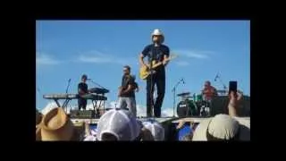 Brad Paisley - The World & Ticks - Bud Light Port Paradise Music Festival - 11/18/12