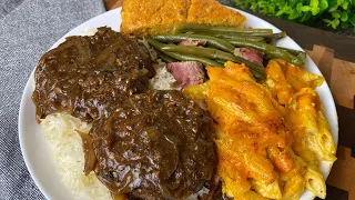 Quick SOUL FOOD DINNER! HAMBURGER STEAK, MAC & CHEESE, GREEN BEANS, SWEET POTATO CORNBREAD, RICE