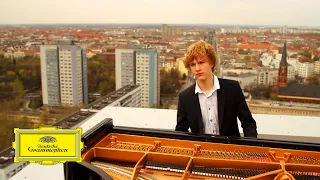 Jan Lisiecki - Mozart: Piano Concerto No. 21, 2. Andante (Official Video)