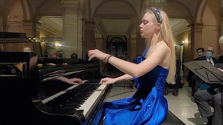 Mozart - Piano Concerto No. 23 in A major - K. 488 - Mia Pečnik