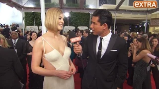 Rosamund Pike Shows Off Post-Baby Body at Golden Globes in Sexy Cutout Dress