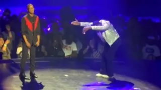 Usher Gives Tevin Campbell His Flowers On Stage After Performing "Can We Talk" Live In Vegas