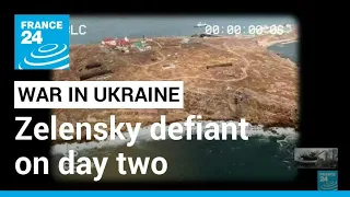 Ukrainian troops, Zelensky defiant on day two of Russia’s invasion of Ukraine • FRANCE 24