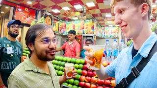 Friendly Indian man won't stop buying me food in Delhi 🇮🇳