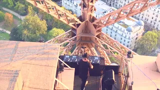 Kölsch performs atop the Tour Eiffel 😍 Produced by Cercle