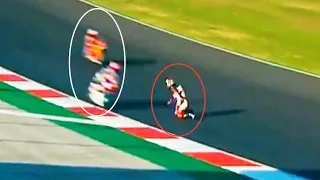 Arón Canet cade e si ritrova tra le moto che sfrecciano a tutta velocità | Moto 2 - Portugal 2020