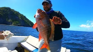 SNAPPERS ON THE REEF! Hand Line Fishing For The Elusive Mutton - Trinidad Catch & Cook - Caribbean