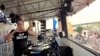 BiXX playing "Yes I Can" at Luminosity Beach Festival 2023