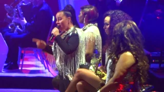 Ladies of Soul 2016 - Tribute & Donna Summer medley - A change is gonna come