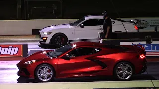 C8 Corvette vs Shelby GT500 Drag Race