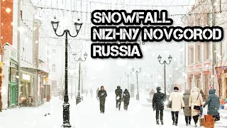 ❄️ SNOWFALL in Nizhny Novgorod, Russia! Bolshaya Pokrovskaya Street (December 15, 2023)