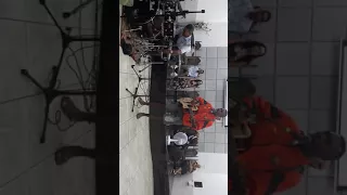 Homem pede pra cantar em um culto de Missões e Olha o que Aconteceu(Completo)