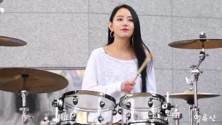 Streed drummer babe HD