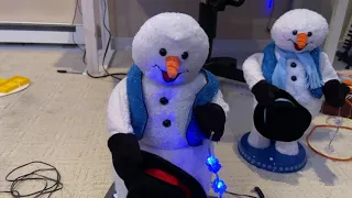 Snowflake spinning snowmen glitching