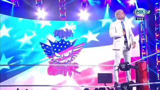 Entrada Cody Rhodes en Raw - WWE Raw 10/04/2023 (En Español)