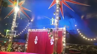 Circo Hermanos Gasca de México en Bucaramanga, Colombia - Equilibrista. 🎪🎠🪄