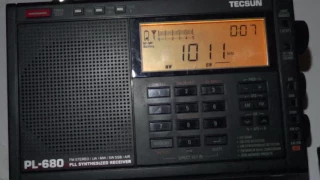 Degen DE1103 VS Tecsun PL680 Mediumwave CFRB 1010 Khz