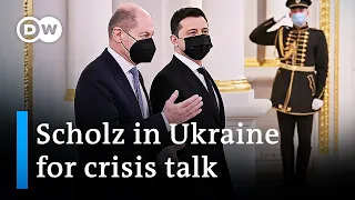 Chancellor Scholz holds crisis talks with Ukraine's Zelenskyy in Kyiv | DW News
