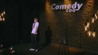 Mads de Krak stand up på Comedy Zoo