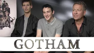 Cory Michael Smith, Robin Lord Taylor and Sean Pertwee Gotham Interview (HD)