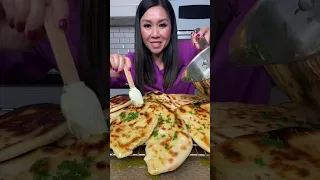 Recipe for Crispy and Chewy Garlic Naan | MyHealthyDish