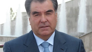 Президент Таджикистана наградил свою дочь высшей госнаградой страны. Новости 28 авг 08:51