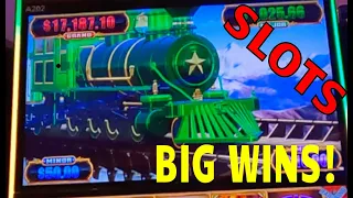 low bet and BIG WINS I put $100 in a slot , this is what happened